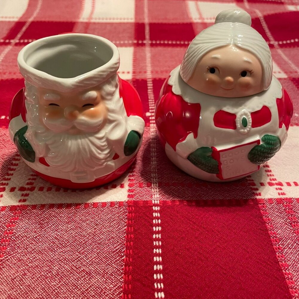 Vintage 1983 Avon Santa and Mrs. Claus Cream and Sugar Set